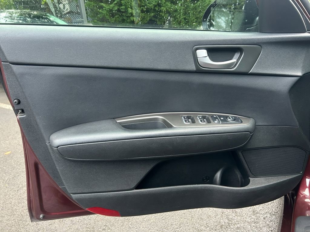 Used 2020 Kia Optima LX image 22