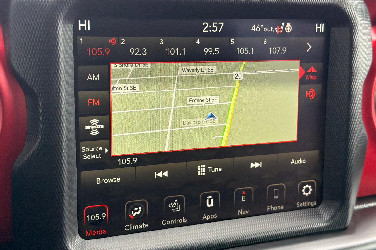 Used 2022 Jeep Wrangler Unlimited Rubicon w/ Cold Weather Group image 17