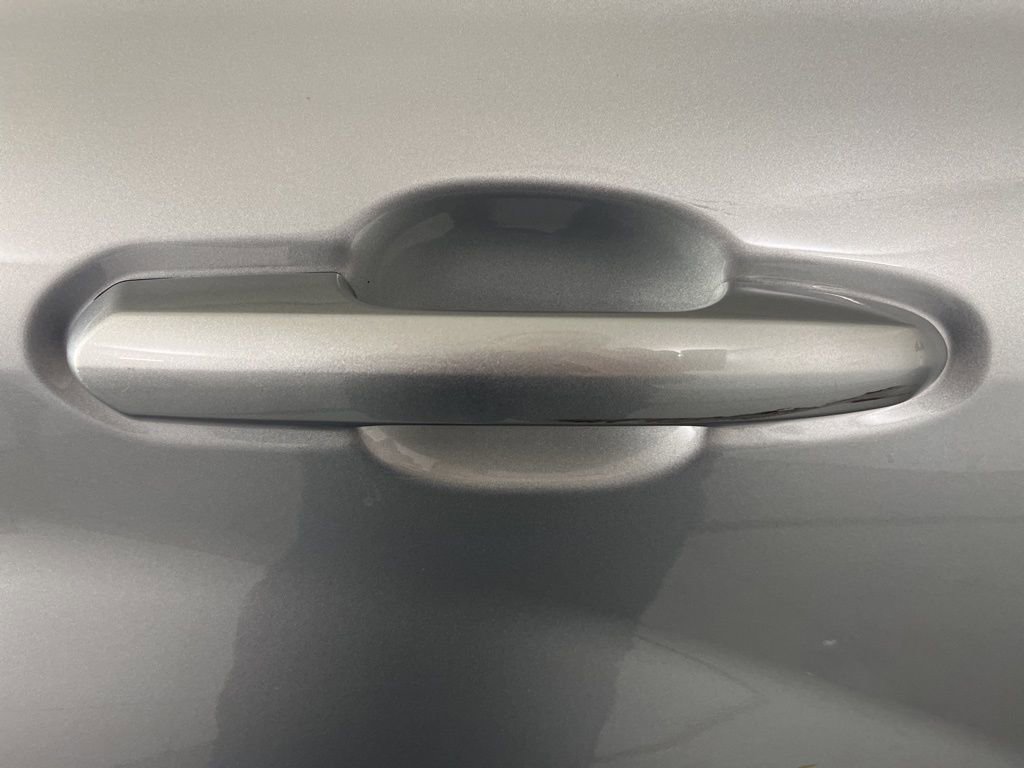 Used 2022 Toyota Highlander XLE AWD/4WD image 50