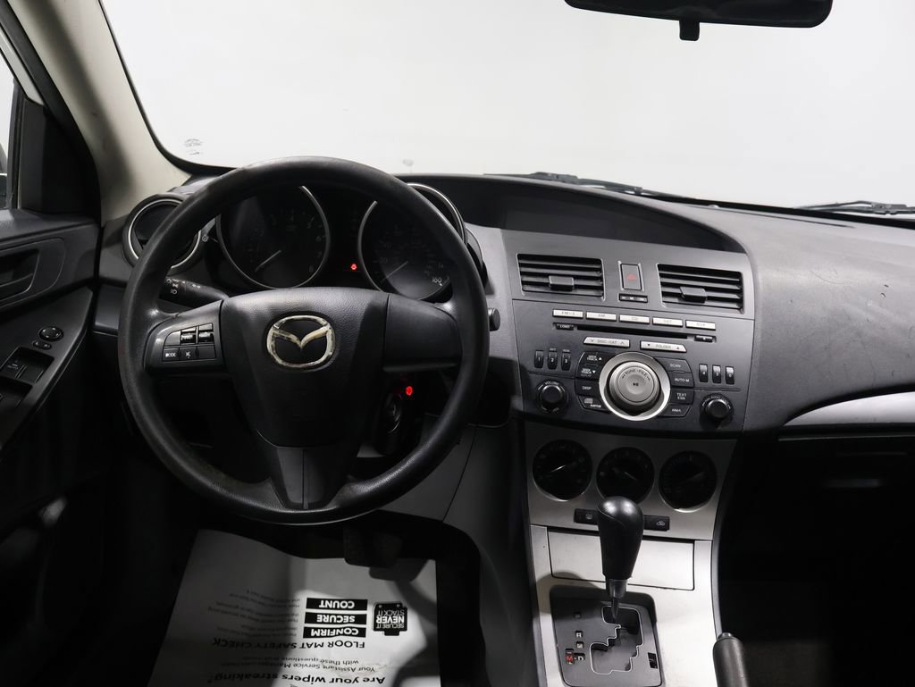 Used 2010 MAZDA MAZDA3 i Sport image 3
