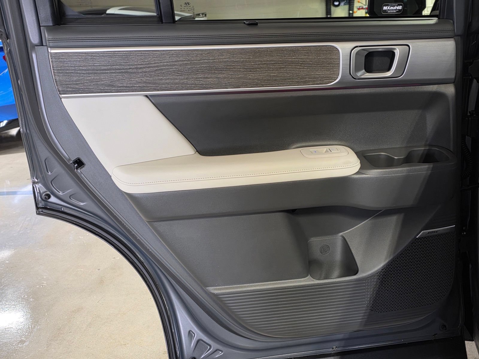 Certified 2025 Hyundai Santa Fe Limited FWD image 12
