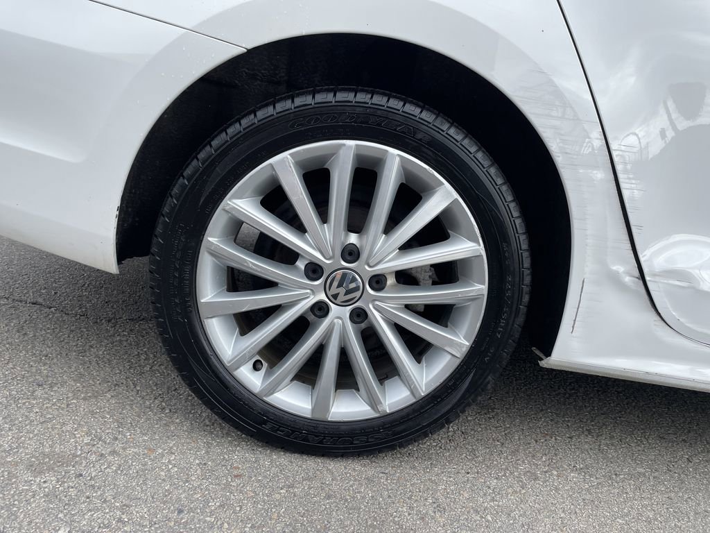 Used 2014 Volkswagen Jetta SEL image 12