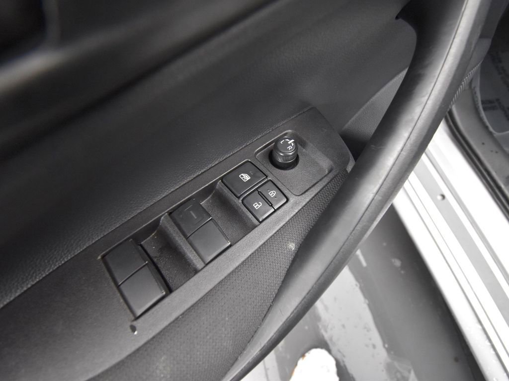 Used 2025 Toyota Corolla LE image 13