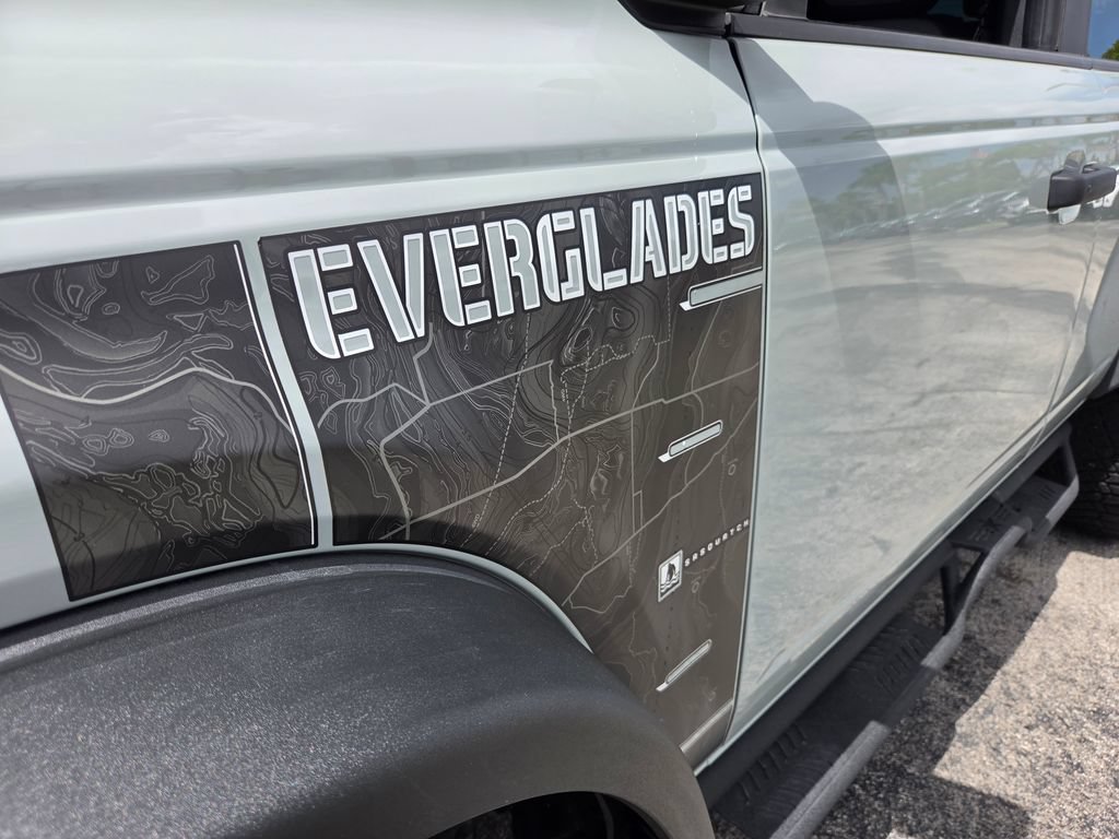 Used 2024 Ford Bronco Everglades AWD/4WD image 7