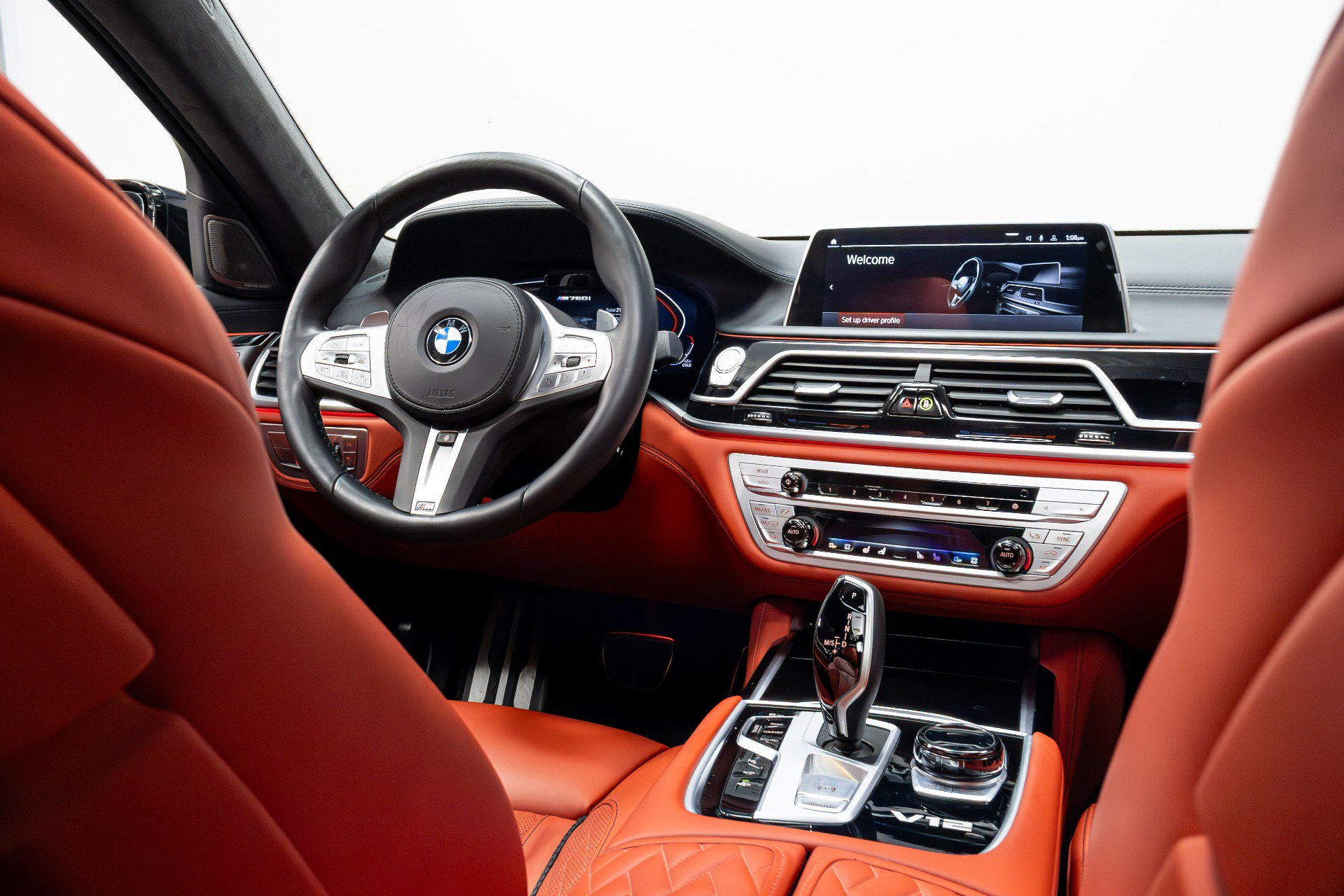 Used 2022 BMW M760i xDrive image 36