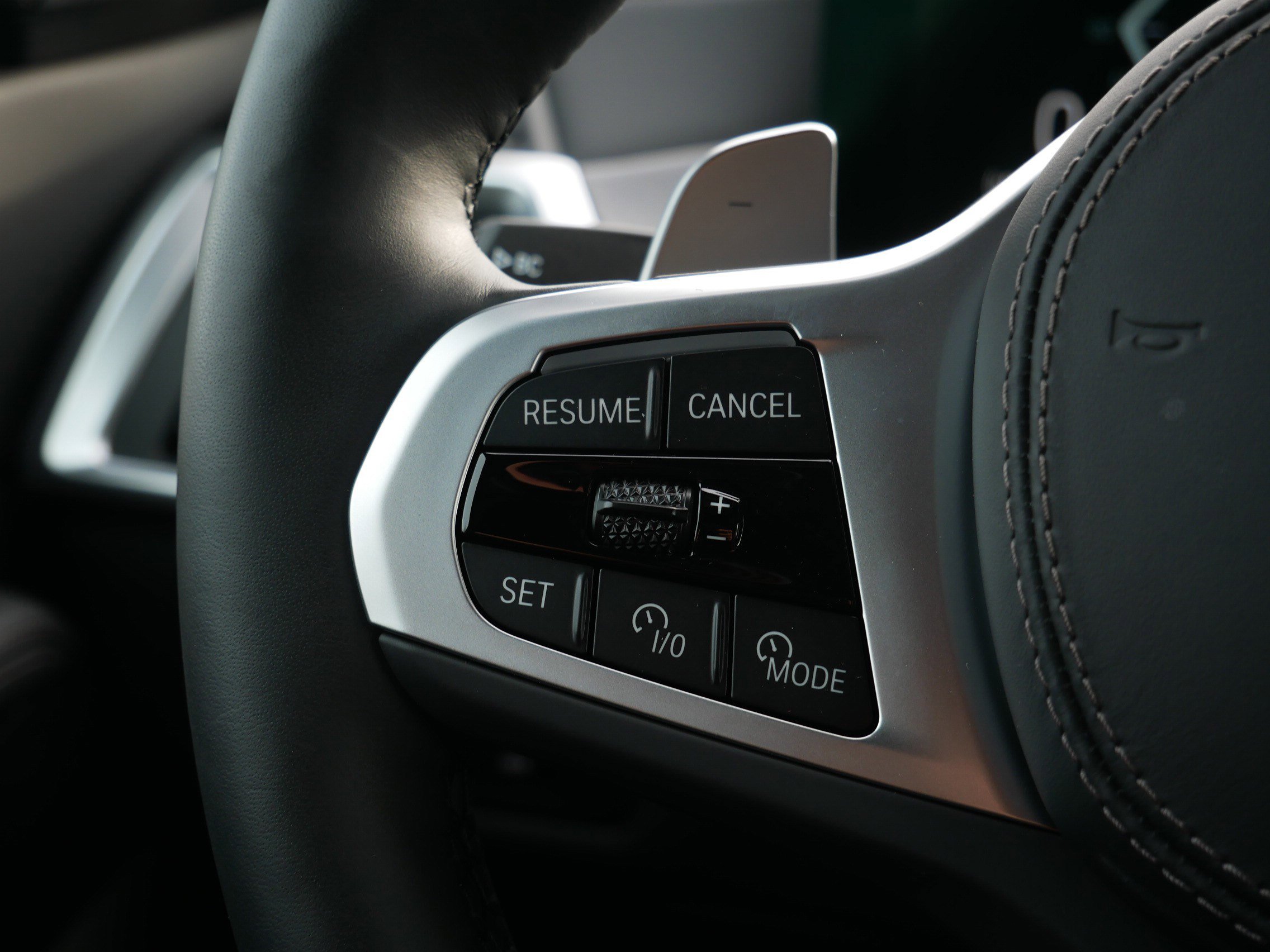 Used 2026 BMW X5 xDrive40i w/ M Sport Package image 28