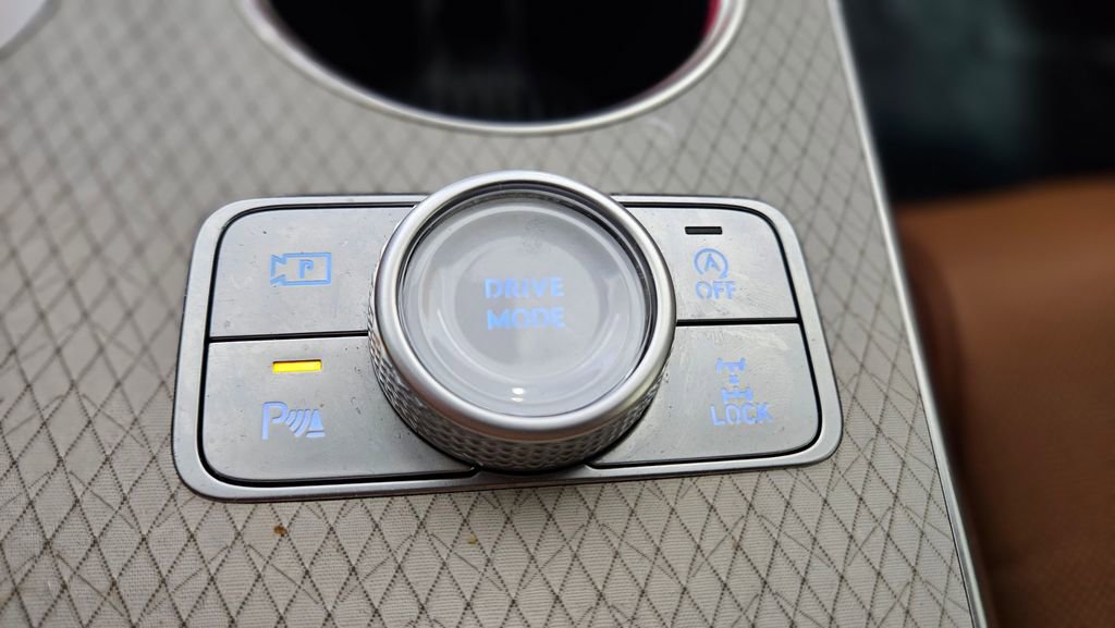 Used 2025 Genesis GV80 2.5T Prestige image 27