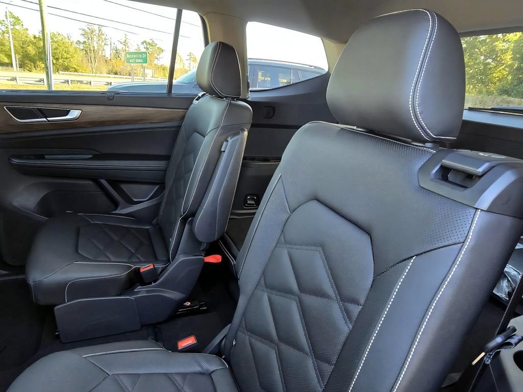 New 2026 Volkswagen Atlas SE FWD image 28