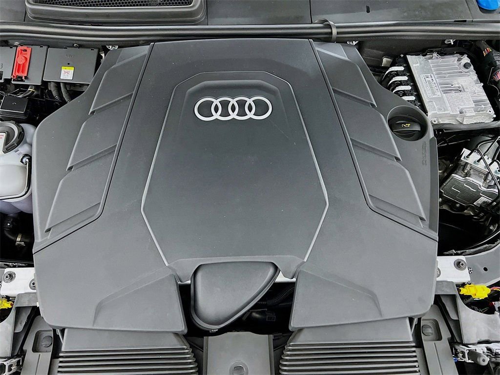 Used 2025 Audi Q7 3.0T Premium Plus AWD/4WD image 31