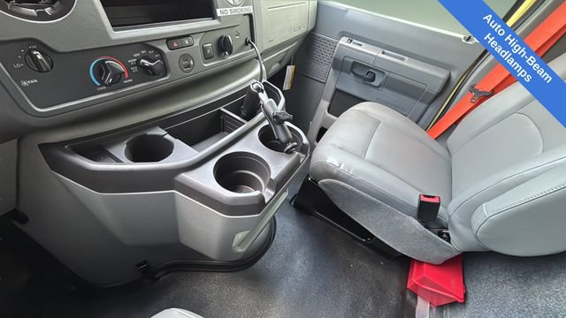 Used 2022 Ford E-450 and Econoline 450 Super Duty RWD image 17