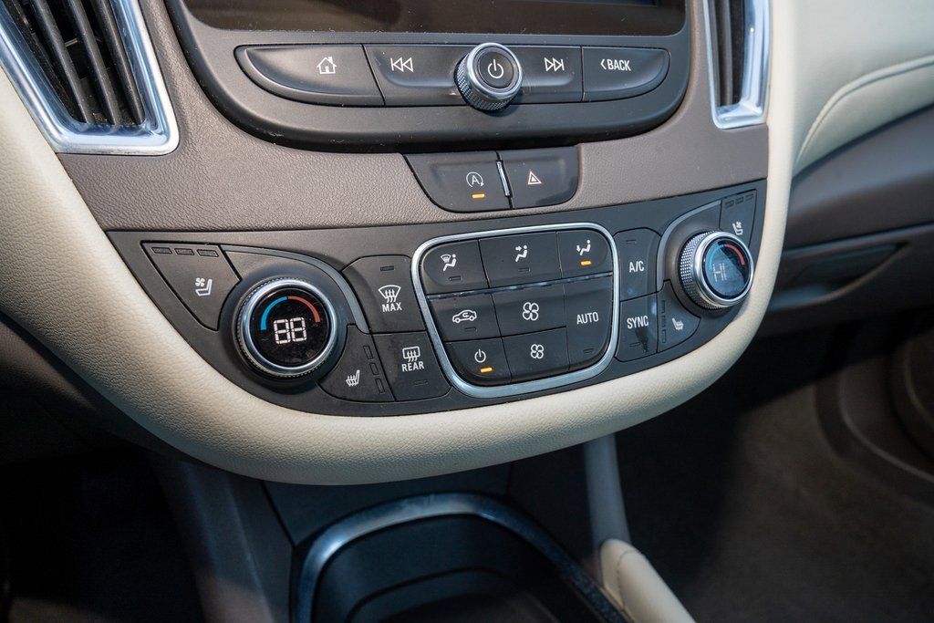 Used 2024 Chevrolet Malibu LT image 7