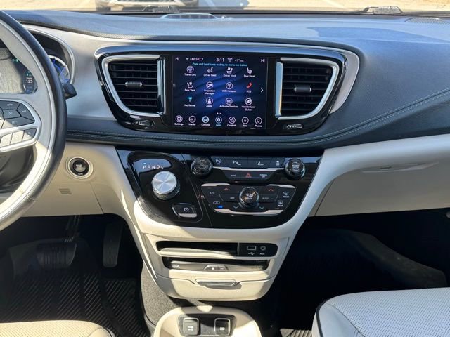 Used 2018 Chrysler Pacifica Limited w/ Advanced Safetytec Group image 16