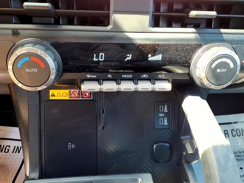 Certified 2024 Toyota Tacoma SR5 w/ SR5 Upgrade Package image 19