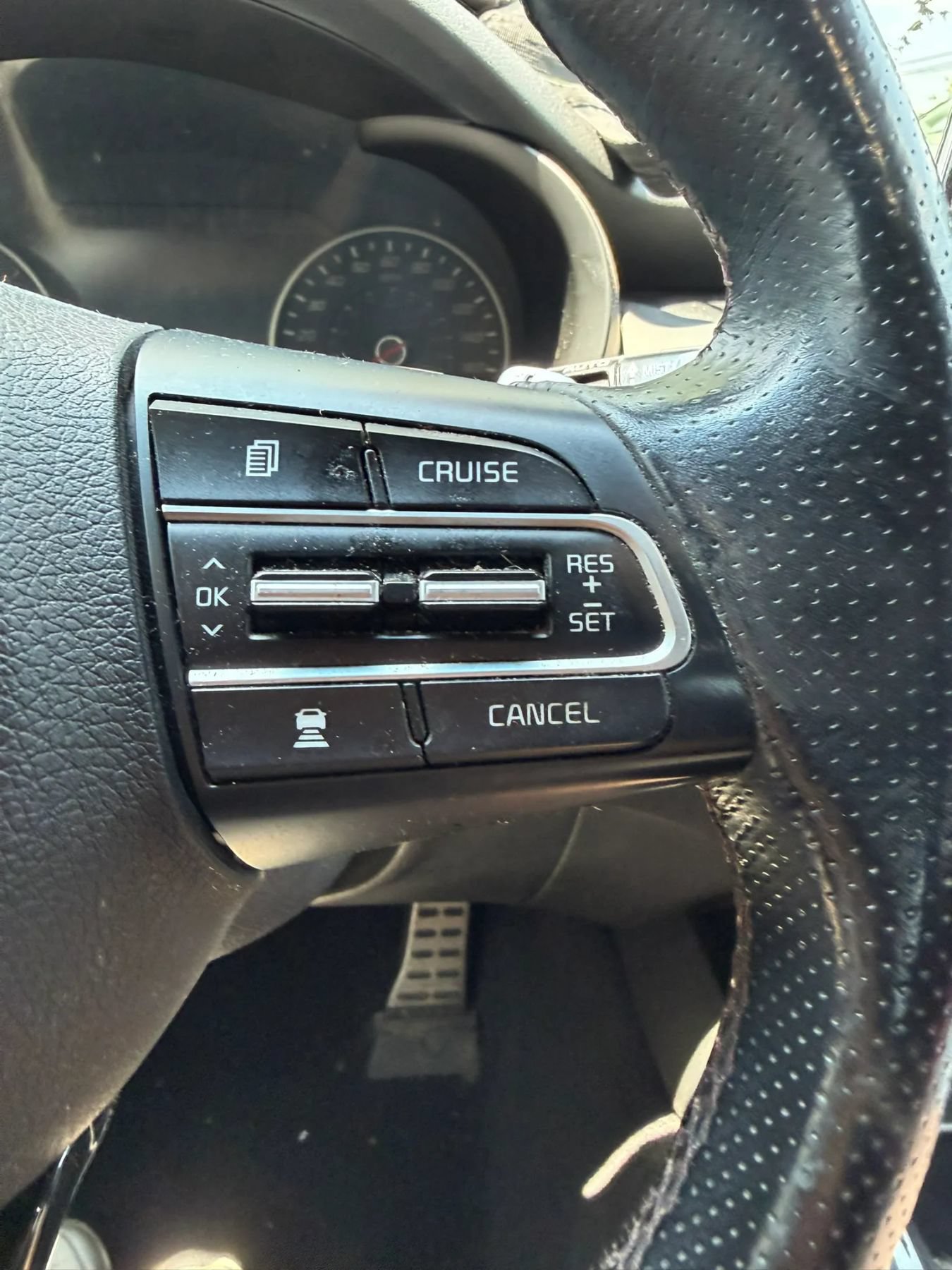 Used 2018 Kia Stinger GT2 AWD/4WD image 18