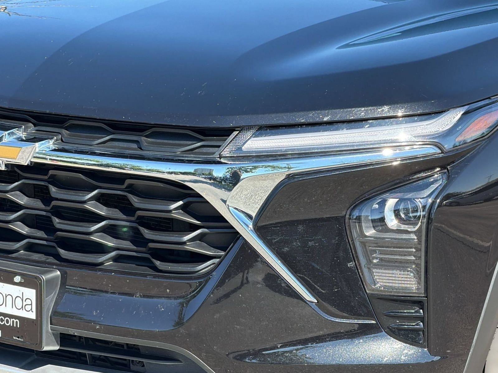 Used 2025 Chevrolet Trax LT w/ LT Convenience Package FWD image 11