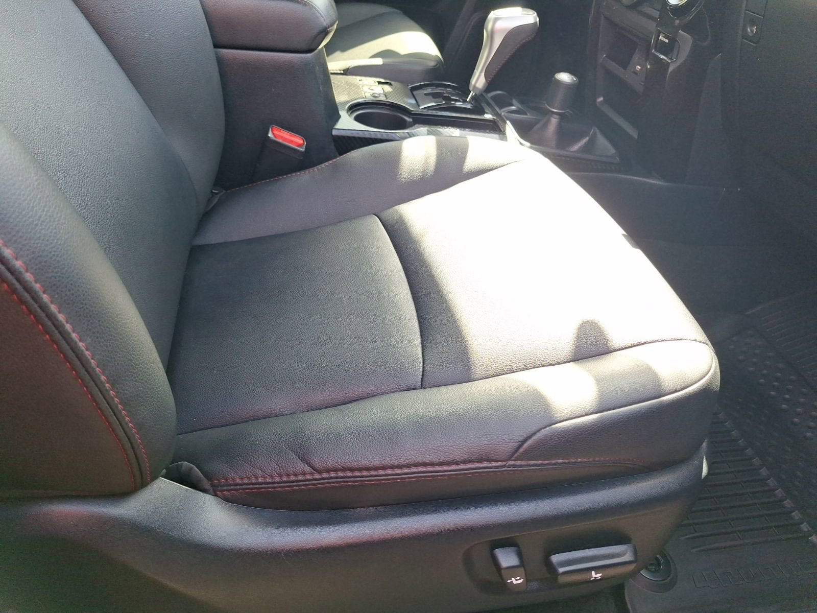 Used 2023 Toyota 4Runner TRD Off-Road Premium image 33