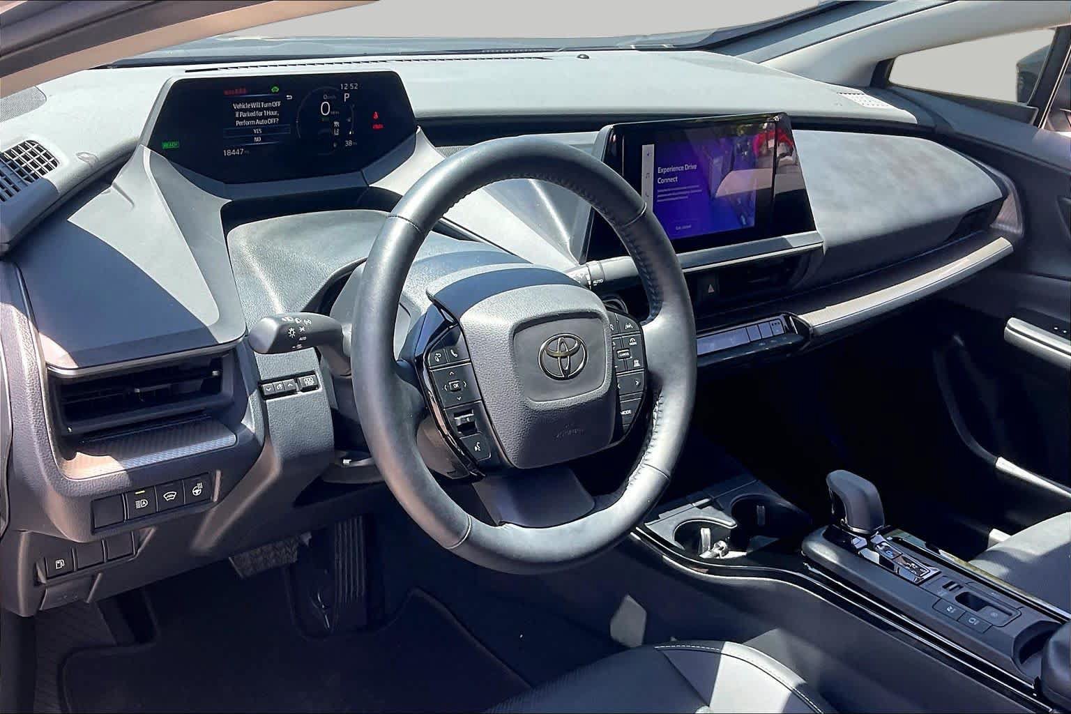 Used 2024 Toyota Prius XLE FWD image 16