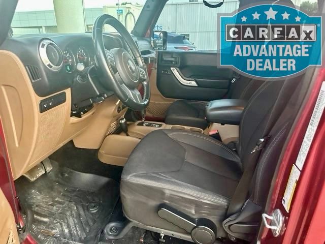 Used 2013 Jeep Wrangler Unlimited Rubicon w/ Connectivity Group AWD/4WD image 11
