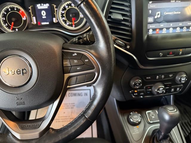 Used 2020 Jeep Cherokee Latitude Lux w/ Comfort/Convenience Group AWD/4WD image 20