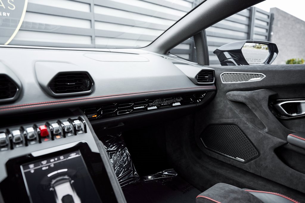 Used 2023 Lamborghini Huracan Tecnica image 74