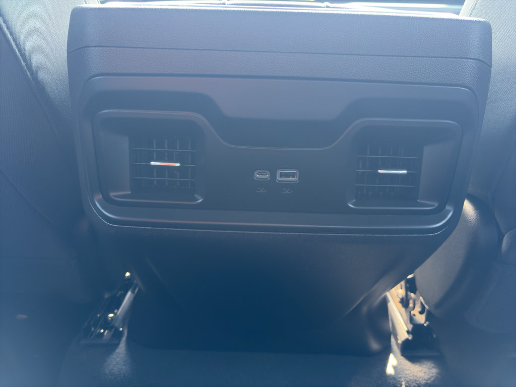 Used 2024 Chevrolet Silverado 1500 LT Trail Boss w/ Convenience Package II AWD/4WD image 33
