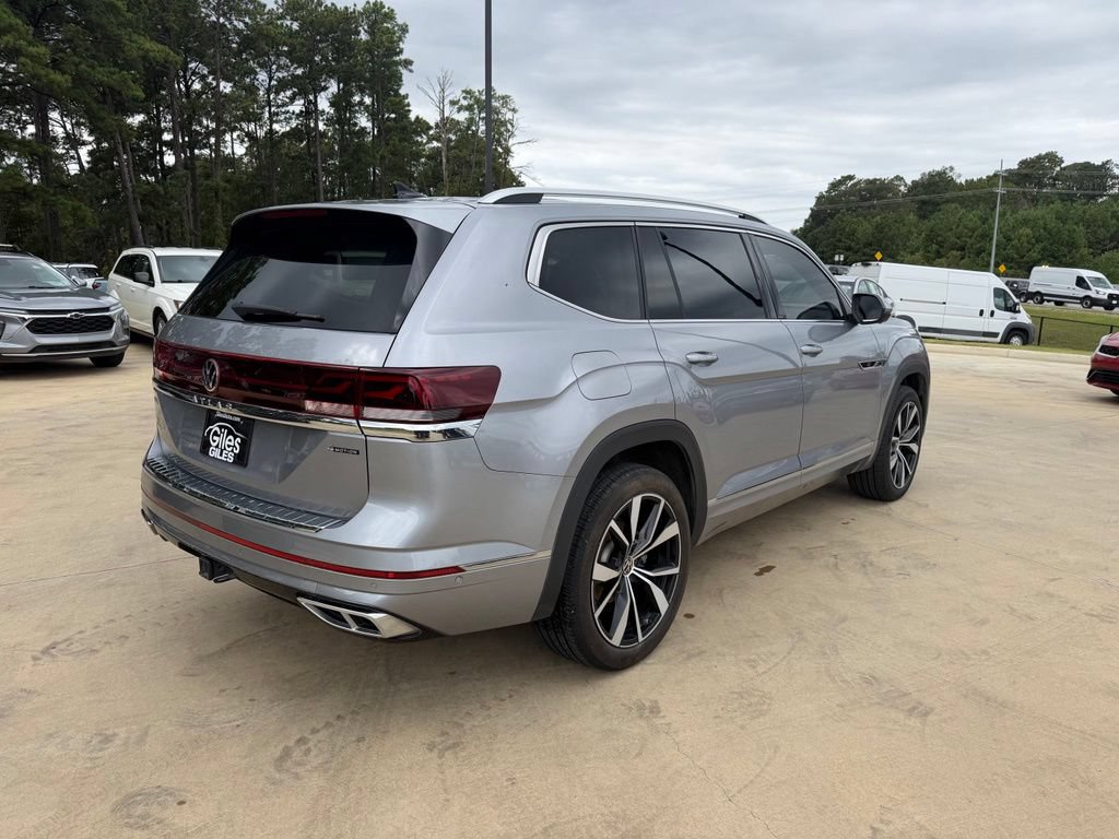 Used 2024 Volkswagen Atlas SEL Premium R-Line AWD/4WD image 5