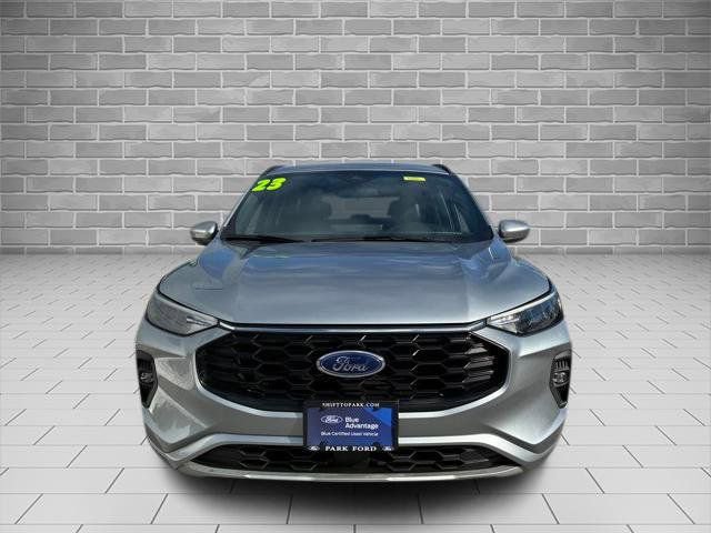 Certified 2023 Ford Escape ST-Line Select w/ Tech Pack #1 AWD/4WD image 2