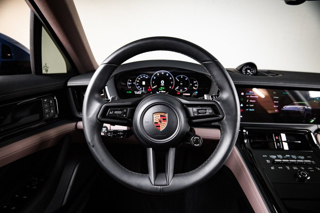 Certified 2026 Porsche Panamera 4 E-Hybrid AWD/4WD image 26