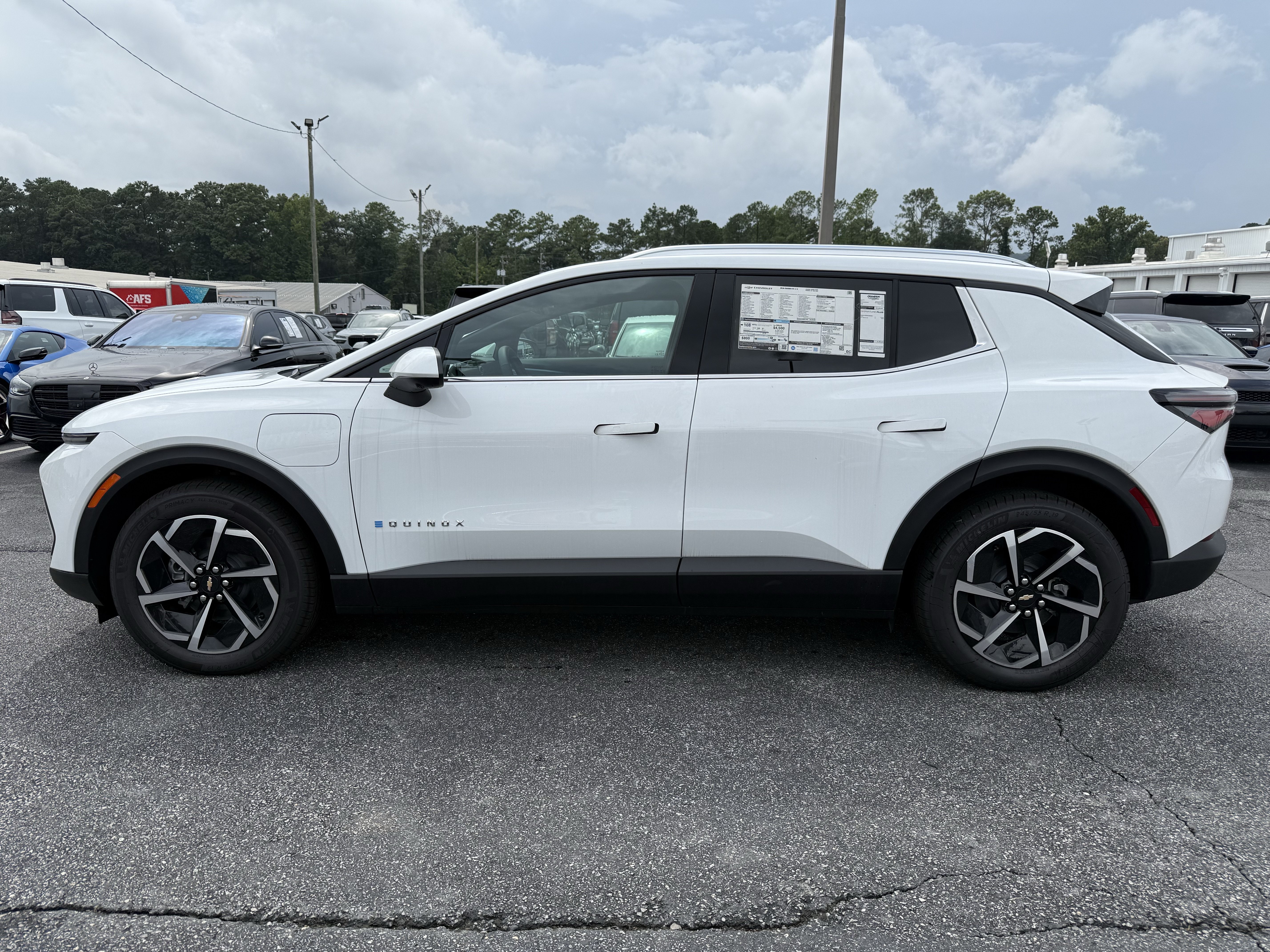 New 2026 Chevrolet Equinox EV LT FWD image 7