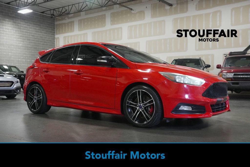 Used 2015 Ford Focus ST image 1