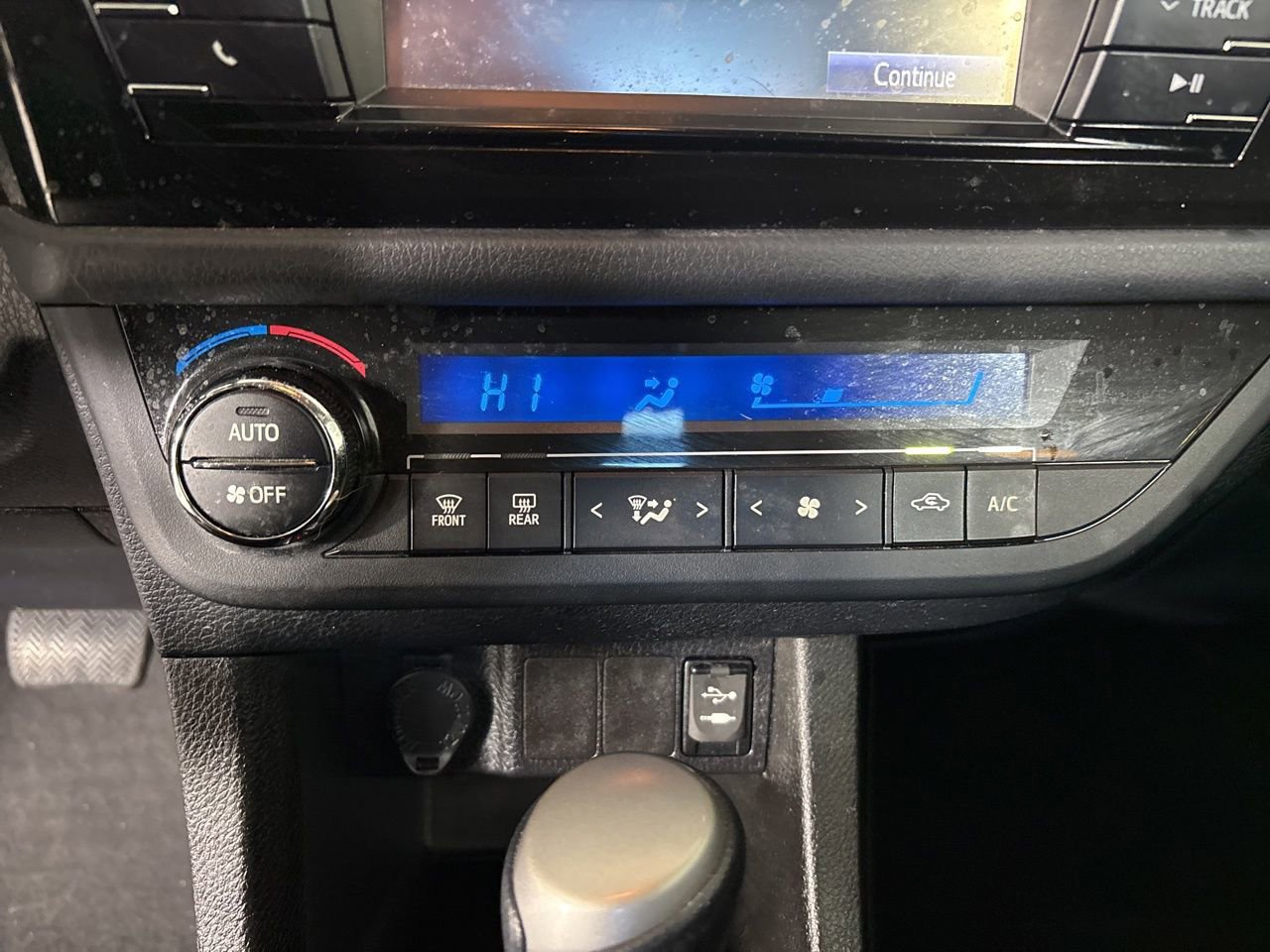 Used 2016 Toyota Corolla L image 19