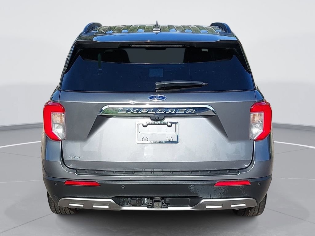 Used 2021 Ford Explorer XLT w/ Equipment Group 202A RWD image 6