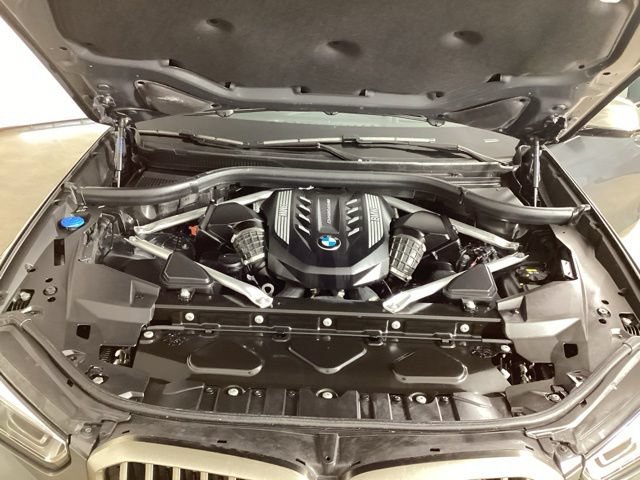 Used 2022 BMW X5 M50i w/ Executive Package AWD/4WD image 25