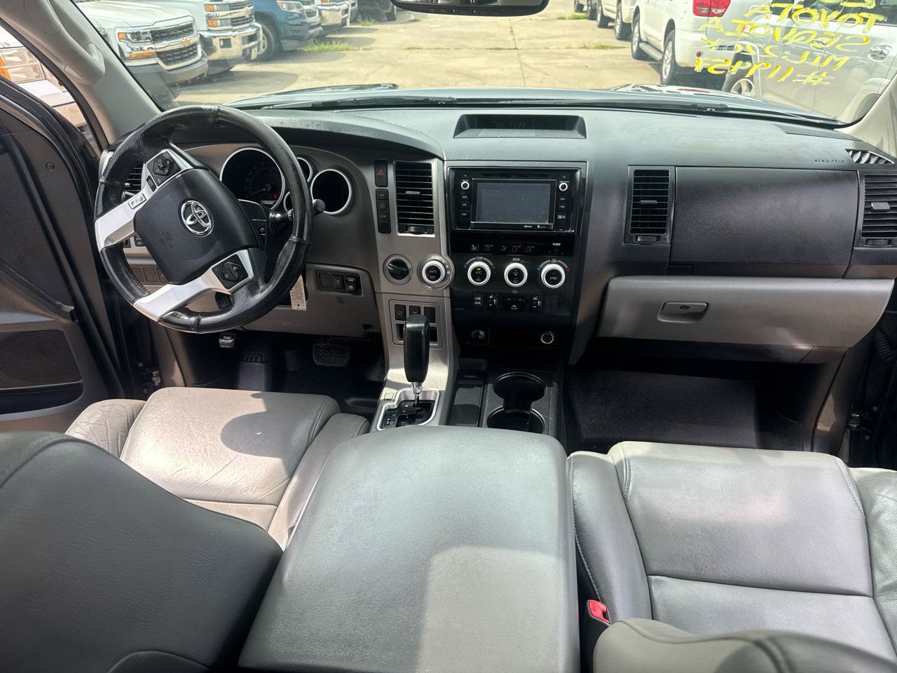 Used 2015 Toyota Sequoia SR5 w/ Premium Package AWD/4WD image 21