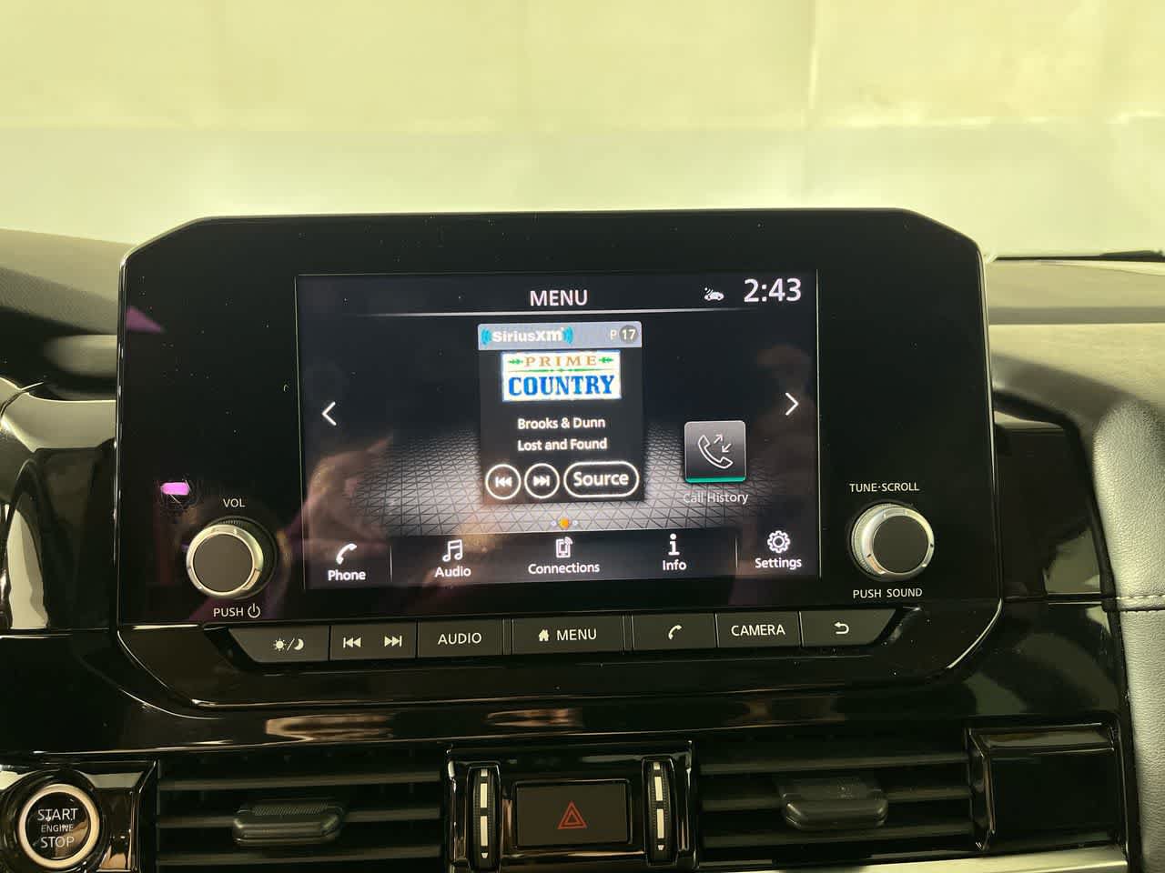 Used 2024 Nissan Pathfinder SV AWD/4WD image 18