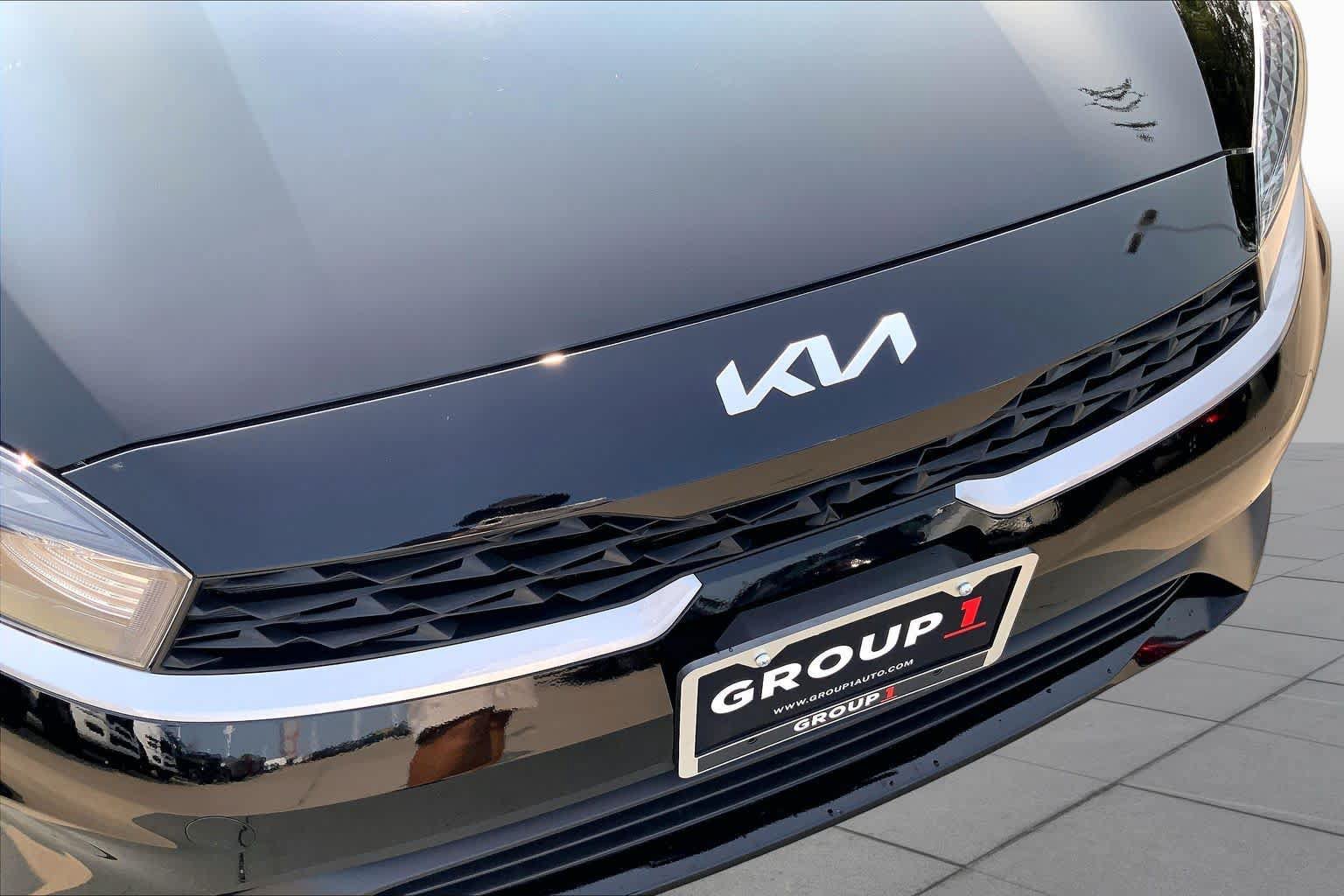 Used 2022 Kia Forte LXS FWD image 29