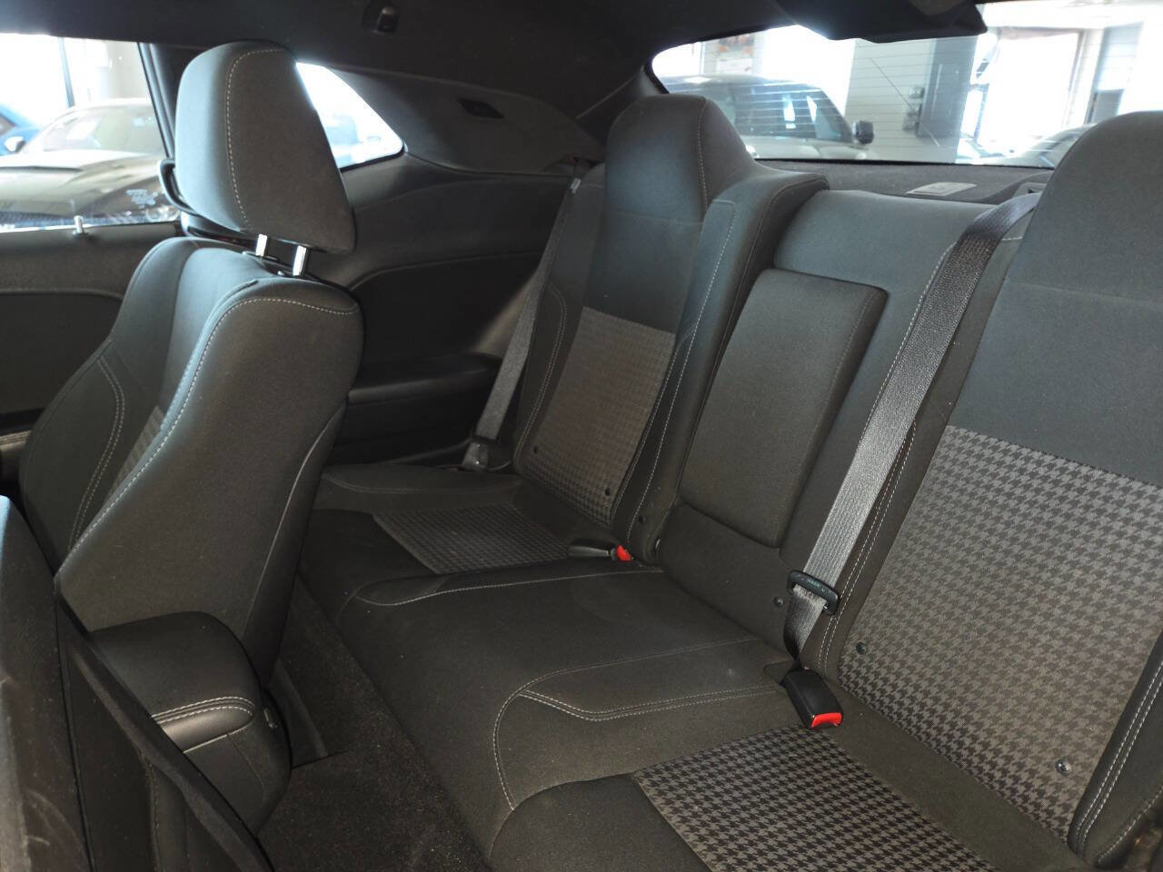 Used 2019 Dodge Challenger SXT w/ Driver Convenience Group AWD/4WD image 17