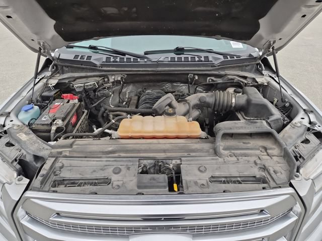 Used 2015 Ford F150 Platinum w/ Equipment Group 701A Luxury AWD/4WD image 24