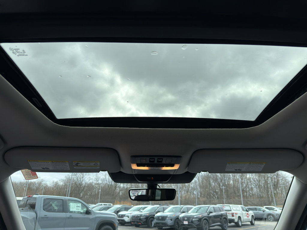 New 2026 Nissan Pathfinder SL image 29