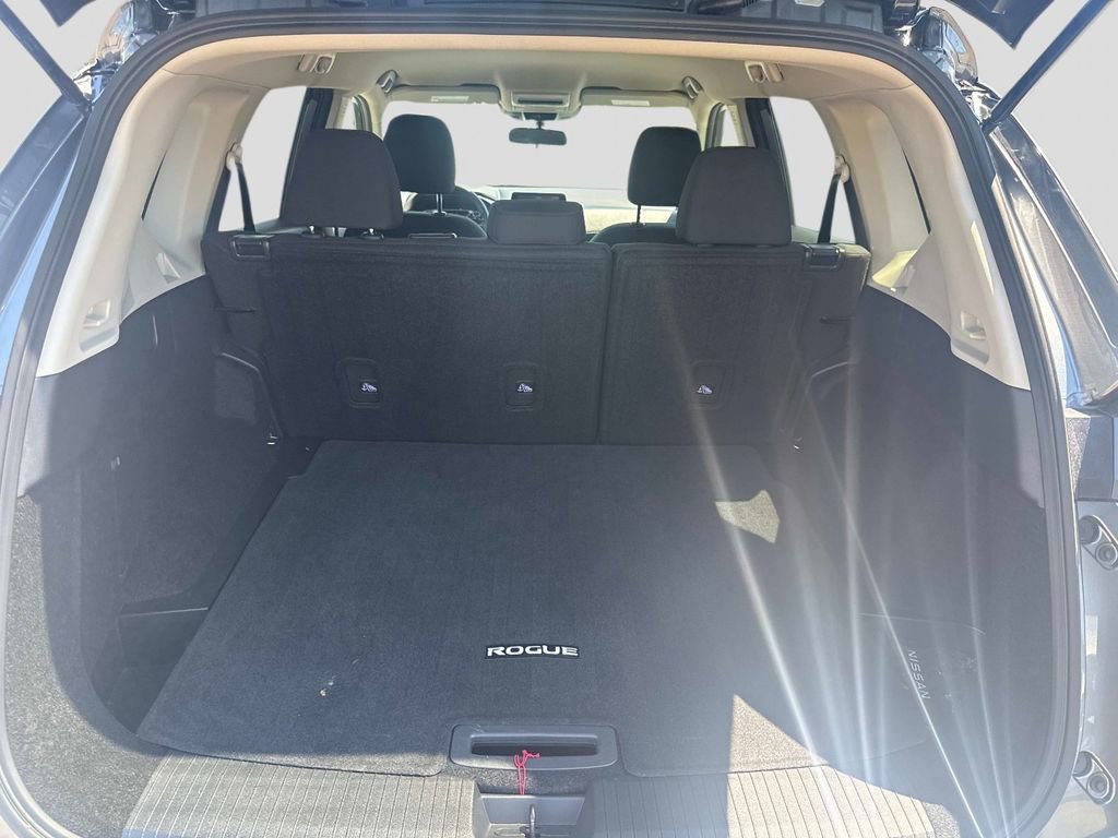 Certified 2025 Nissan Rogue S AWD/4WD image 6
