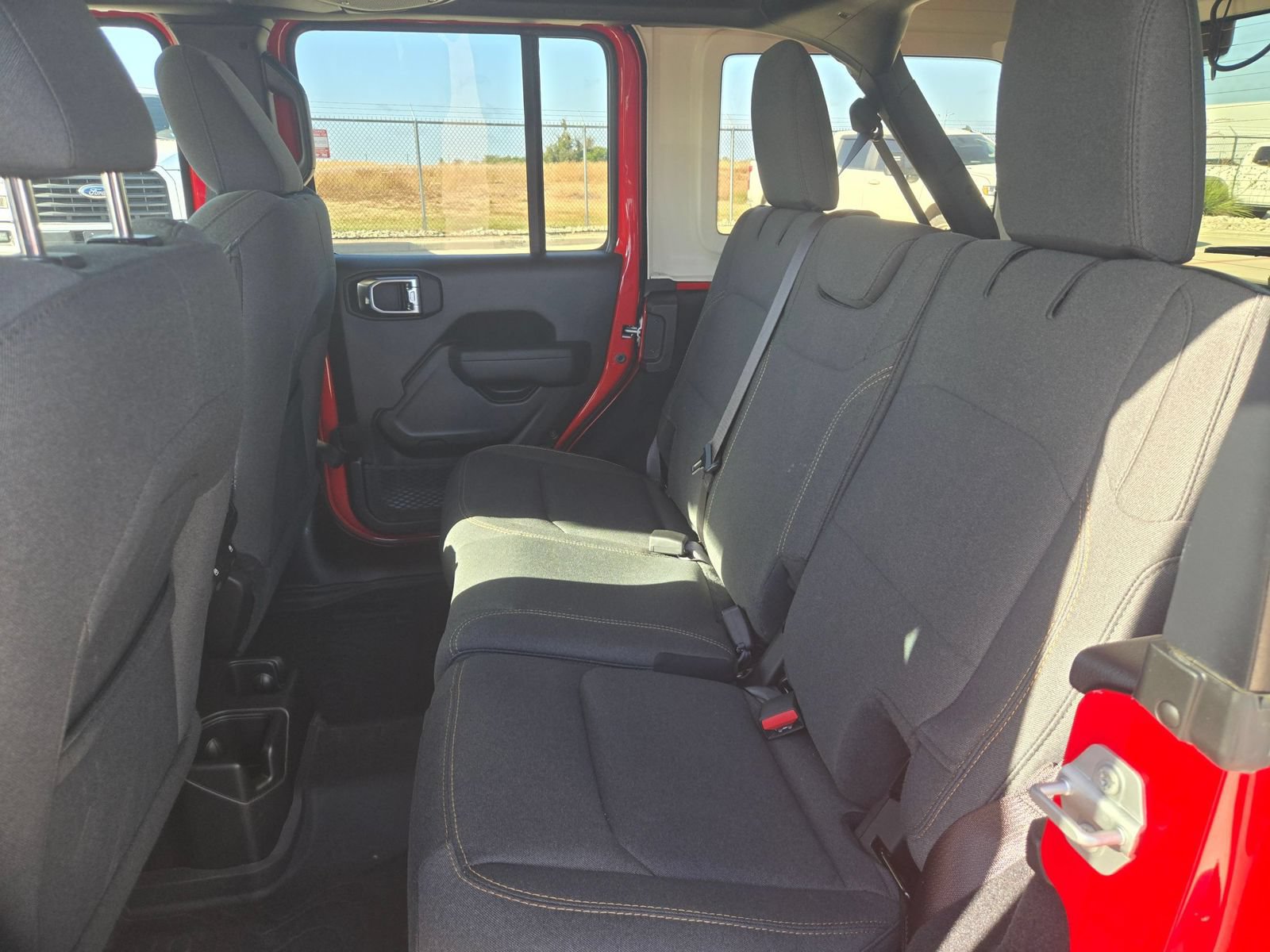 Used 2025 Jeep Wrangler Unlimited Sport AWD/4WD image 13