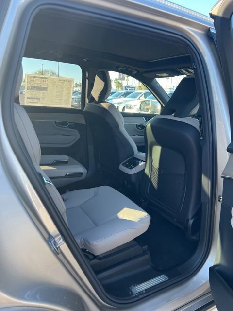 New 2026 Volvo XC90 B6 Plus image 29