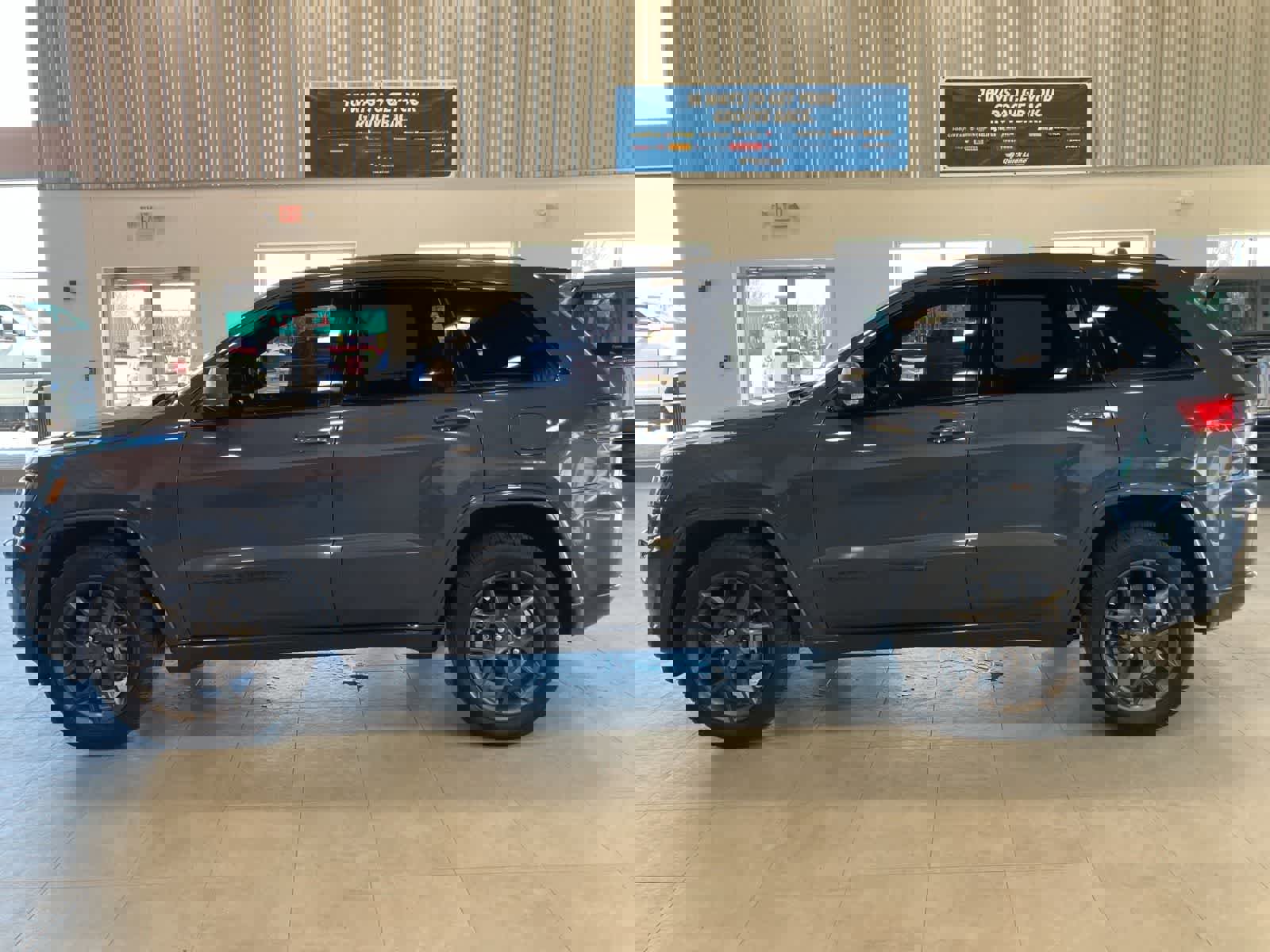 Used 2021 Jeep Grand Cherokee Limited w/ Quick Order Package 28K 80th image 8