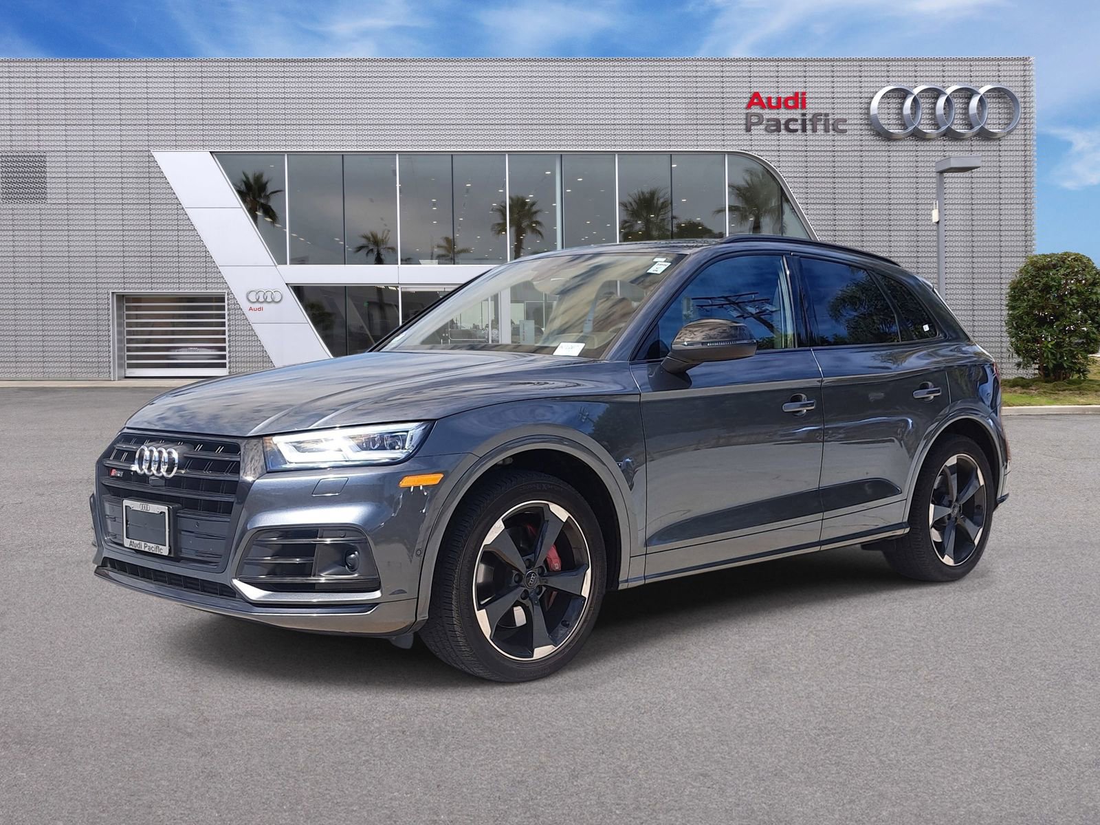 Used 2020 Audi SQ5 Prestige w/ Prestige Package image 1