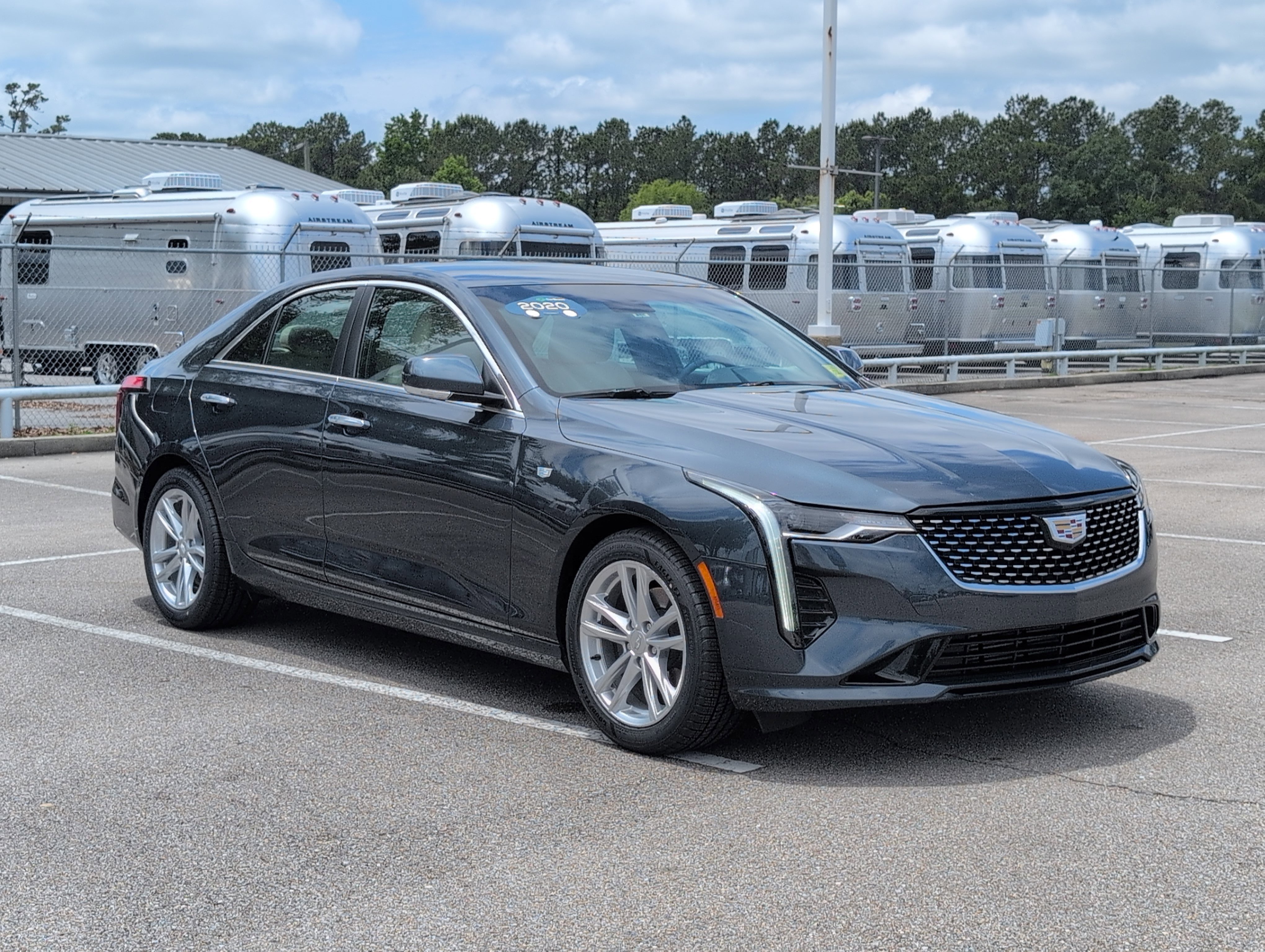 Used 2020 Cadillac XT4 Premium Luxury FWD image 8