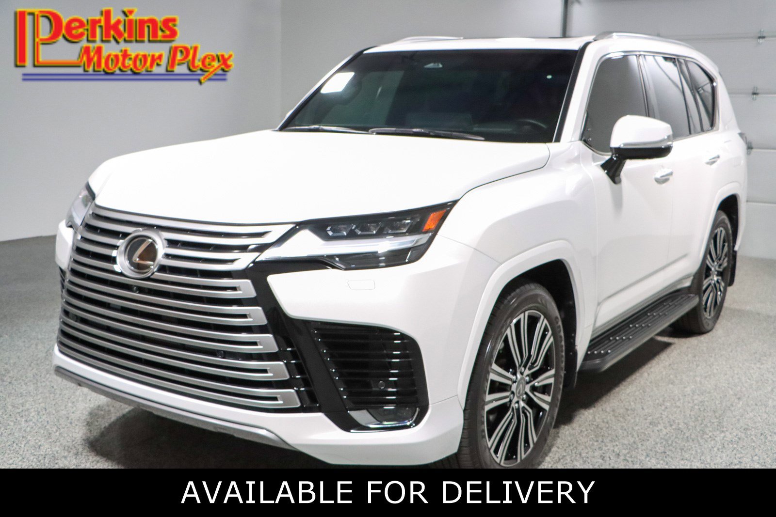 Used 2025 Lexus LX 600 4WD w/ Luxury Package image 1