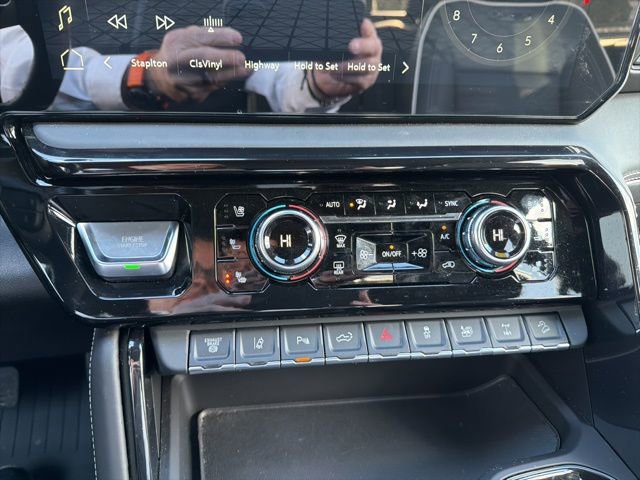 Used 2025 GMC Sierra 2500 AT4X w/ Snow Plow Prep/Camper Package image 21