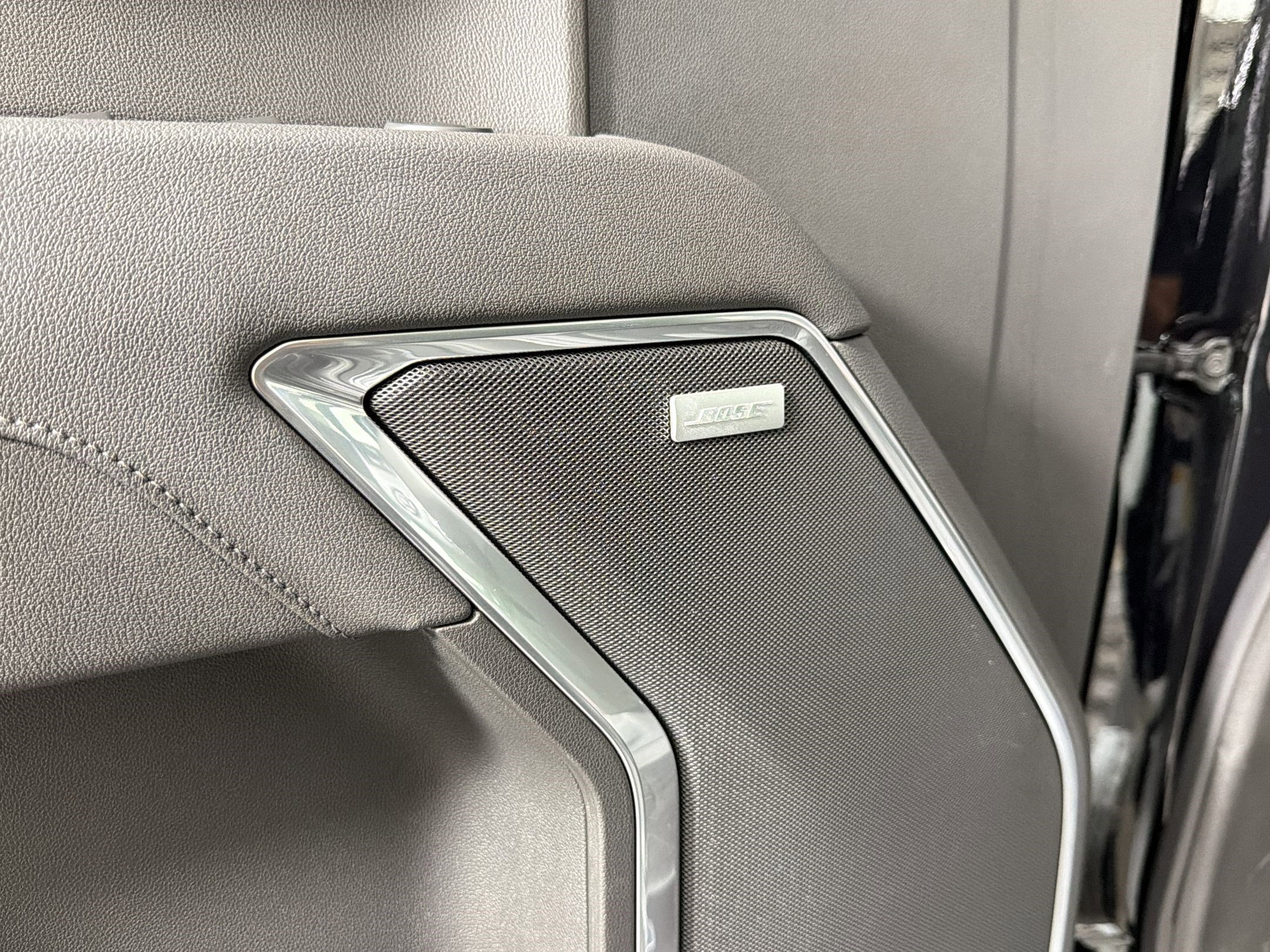 Used 2026 GMC Sierra 1500 SLT w/ SLT Premium Plus Package image 22