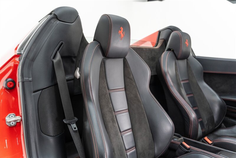 Used 2012 Ferrari 458 Spider RWD image 51