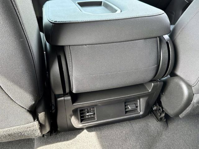 Used 2021 Chevrolet Silverado 1500 Custom w/ Safety Confidence Package AWD/4WD image 18